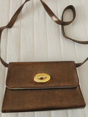 Vintage Tianni Brown Crossbody Shoulder Bag Gold Tone Clasp Classic Purse
